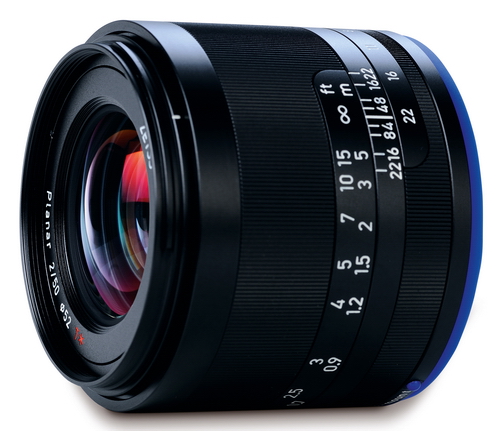 ZEISS uvádí objektivy Loxia 2/35 a 2/50