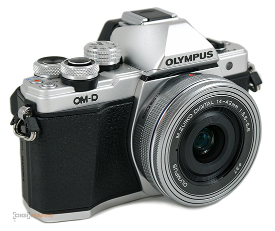 Olympus OM-D E-M10 Mark II: podařené retro