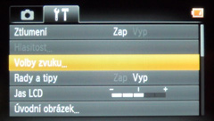 Canon IXUS 200 IS: poprvé dotykově