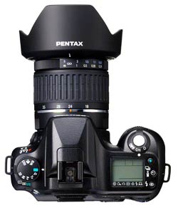 Nové digitální SLR zrcadlovky od Pentaxu a Canonu