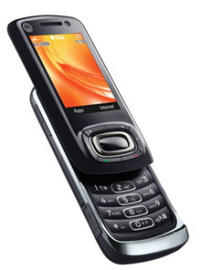 Motorola W7: Vysouvací fotomobil s akcelerometrem