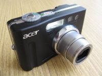 Acer CR-8350: Kompaktních 8 Mega