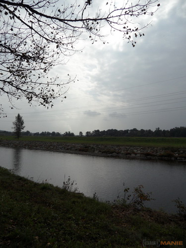 Samsung WB210: dotkněte se 21 milimetrů!