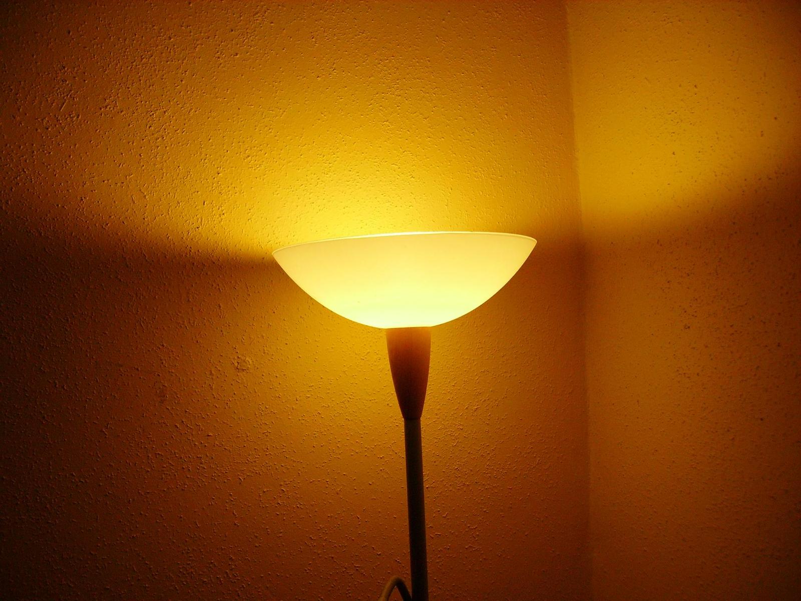 Premier 4345: nenápadný automat