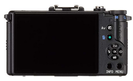 Pentax Q s 1/2,3" čipem a výměnnými objektivy