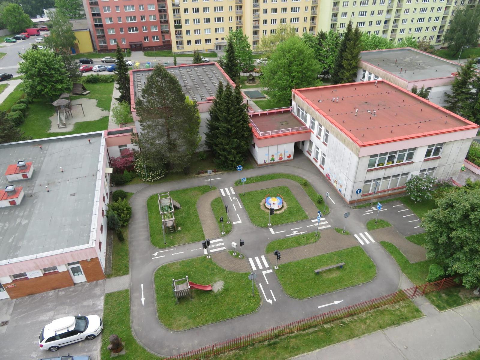 Canon PowerShot SX720 HS: kapesní šmírování