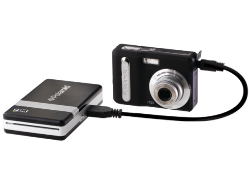 Polaroid představil mobilní fototiskárnu