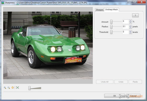 Canon PowerShot S90: malý zázrak