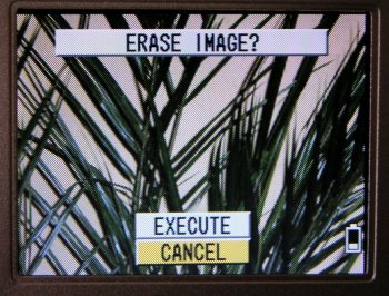 Kyocera Finecam L3V: 2,5" LCD displej!