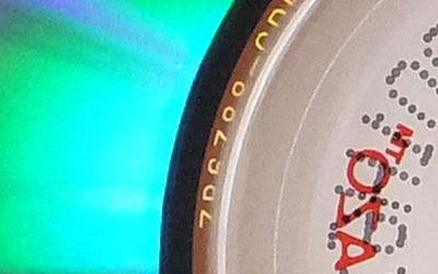 Fujifilm FinePix F300EXR: klame tělem