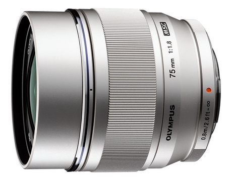 Olympus vyvíjí objektivy 75mm F1.8, 60mm F2.8 Macro a nový blesk FL-600R