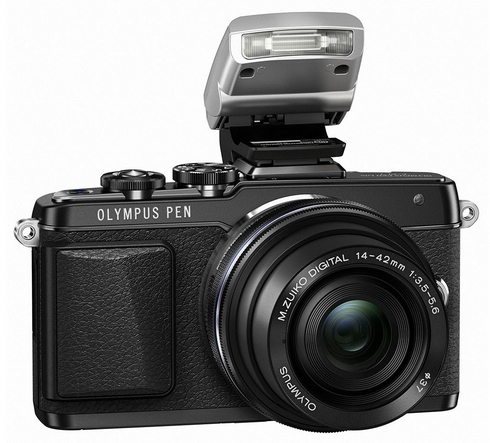 Nový Olympus PEN E-PL7 s otočným displejem