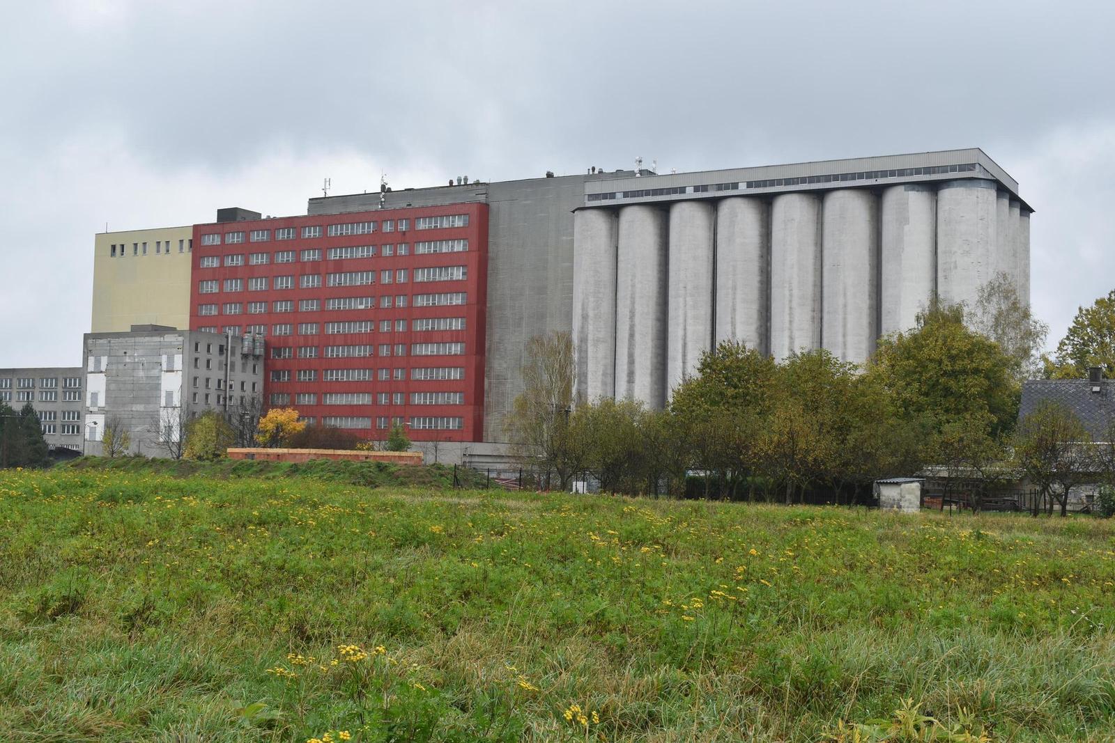 Nikon D5600: zrcadlo stále žije