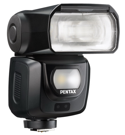 Dva voděodolné blesky Ricoh Pentax AF540FGZ II a AF360FGZ II