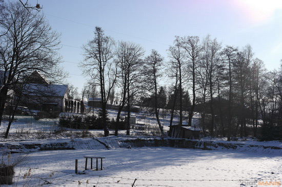 Samsung NX1000: sněhobílý bezdrát