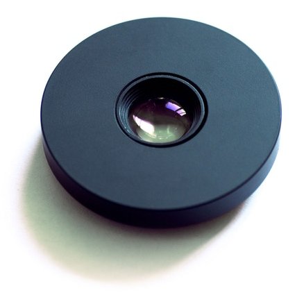 35mm f/2,7 objektiv na Kickstarteru má pouhých 7 mm