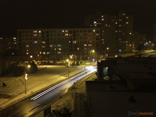 Fujifilm FinePix F300EXR: klame tělem