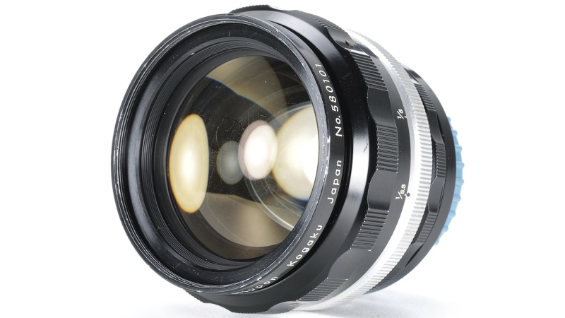 Supervzácný Nikkor-O Auto 58mm f/1.0 se vydražil za 187,5 tisíc EUR