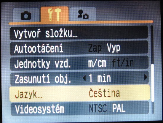 Canon PowerShot A700: Mezi kompaktem a ultrazoomem