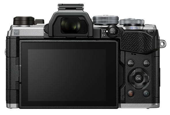 OM System uvedl novou OM-5 s odolností IP53