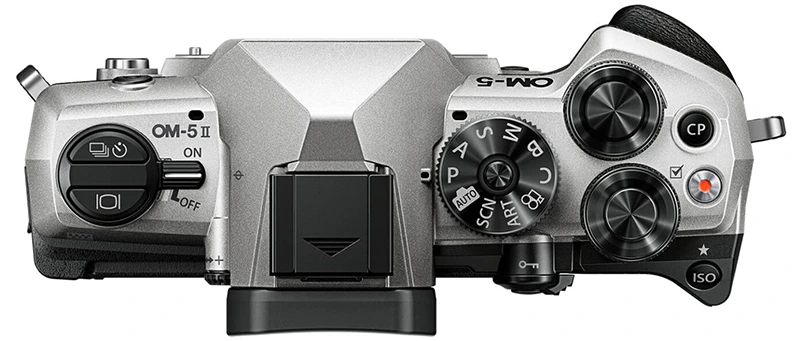 OM System přináší OM-5 Mark II s lepším ovládáním a 20MPx senzorem