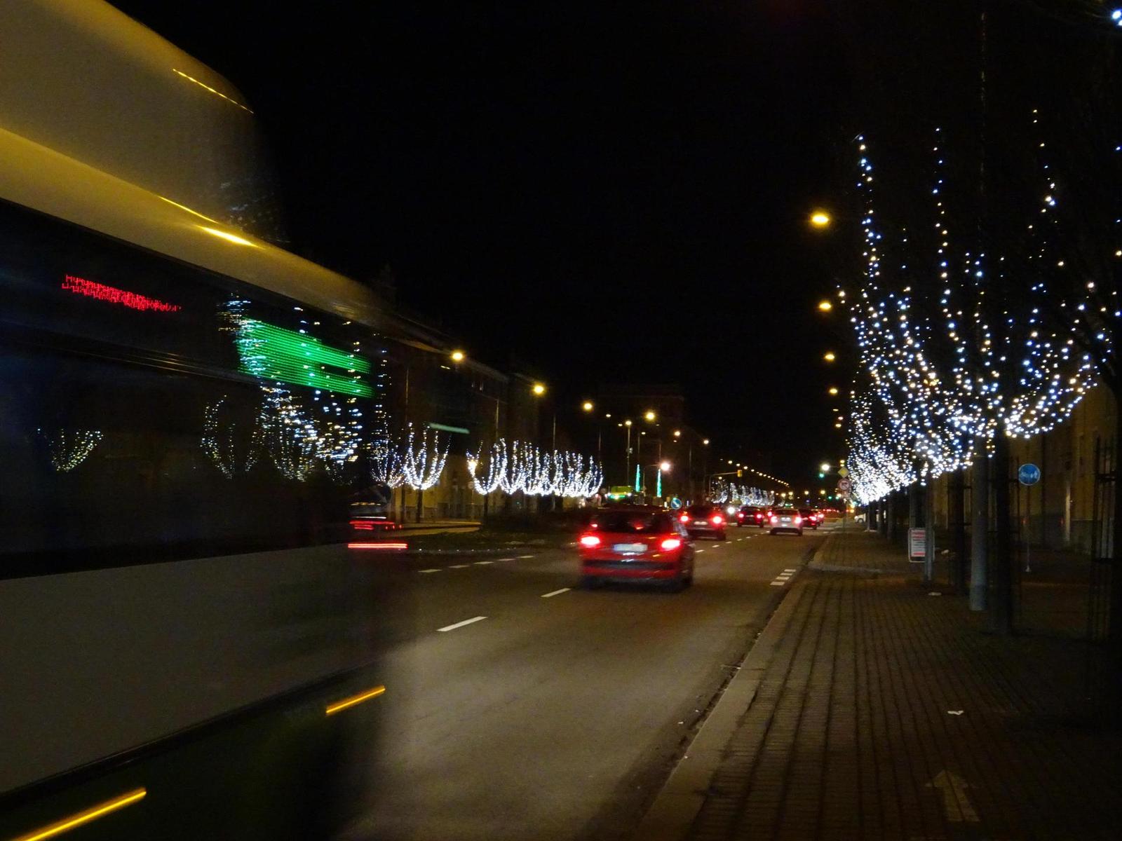 Sony Cyber-shot HX90V a WX500: kompaktní dvojice