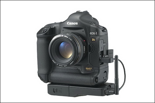 Zrcadla minulosti: historie Canon DSLR