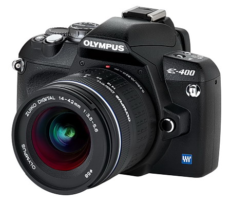 Nejmenší zrcadlovka na světě - Olympus E-400