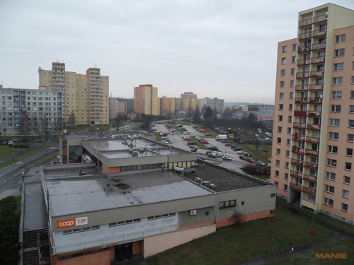 Samsung ST550: jedno LCD nestačí