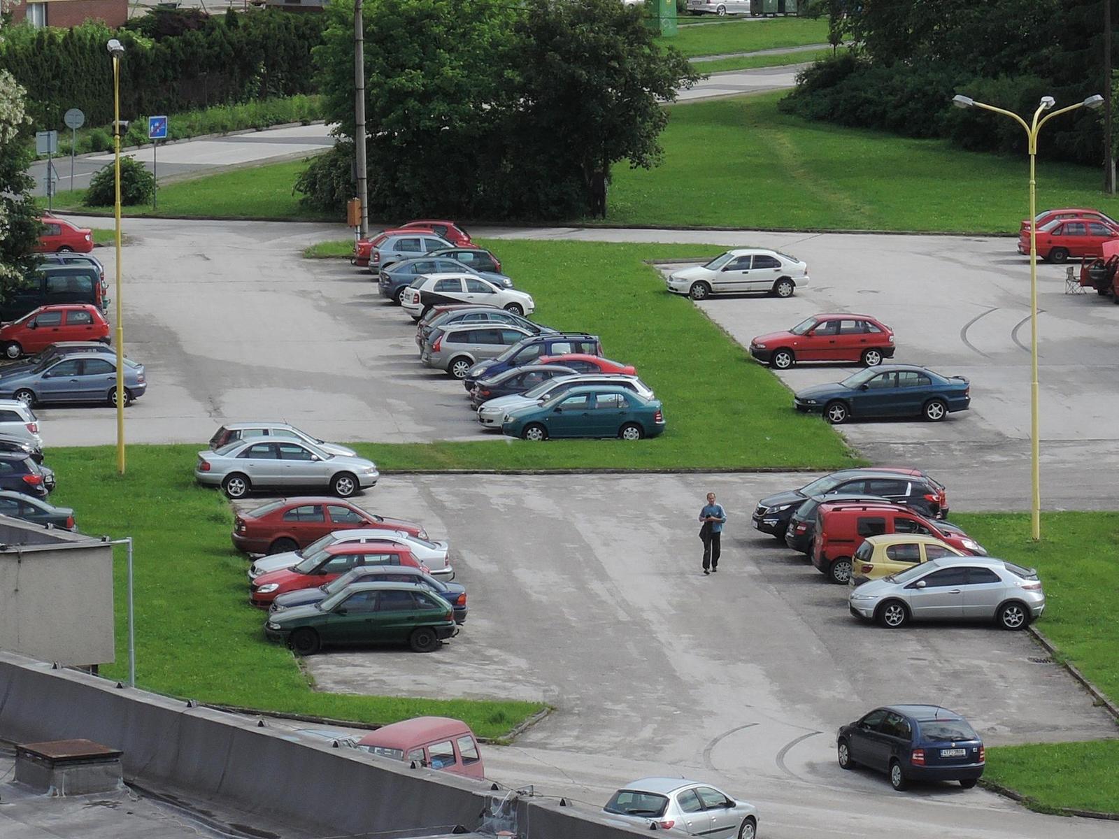 Nikon Coolpix P330: do vyšších sfér