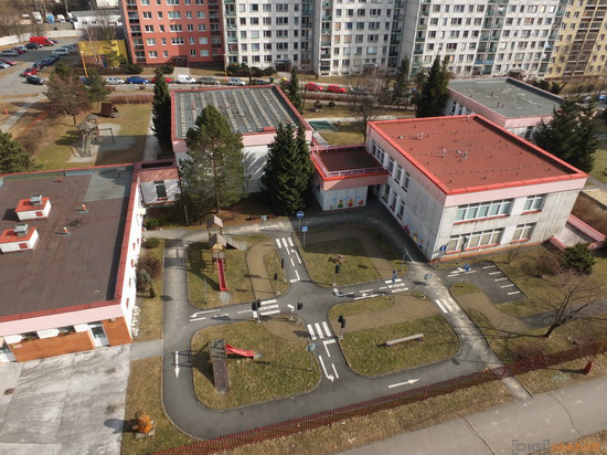 Fujifilm X-S1: jedinečný