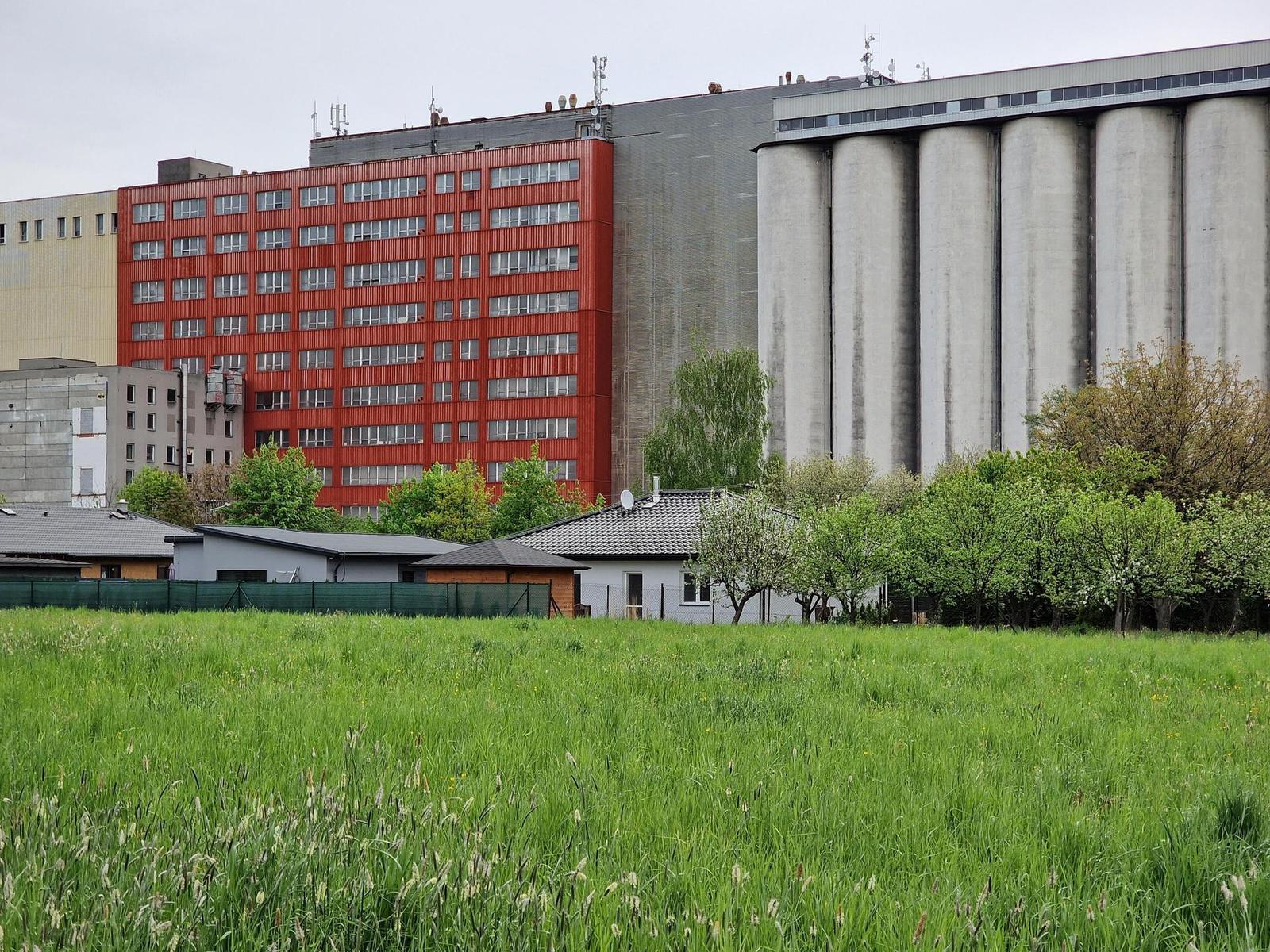 Samsung Galaxy S22 Ultra: pětioký fotografický král?