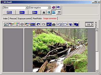 Minolta DiMAGE Dual Scan III: Profík za amatérskou cenu!