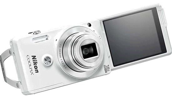 Kompaktní Nikon Coolpix S6900 se stojánkem