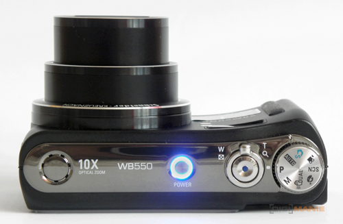 Samsung WB550: do šířky i dálky