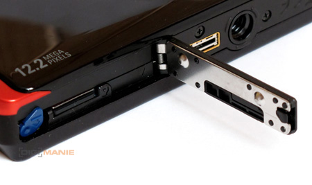 Samsung ST550: jedno LCD nestačí