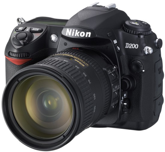 Nikon D200: Pro pokročilé amatéry i profesionály