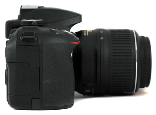 Nikon D5300: bezdrátový DSLR turista