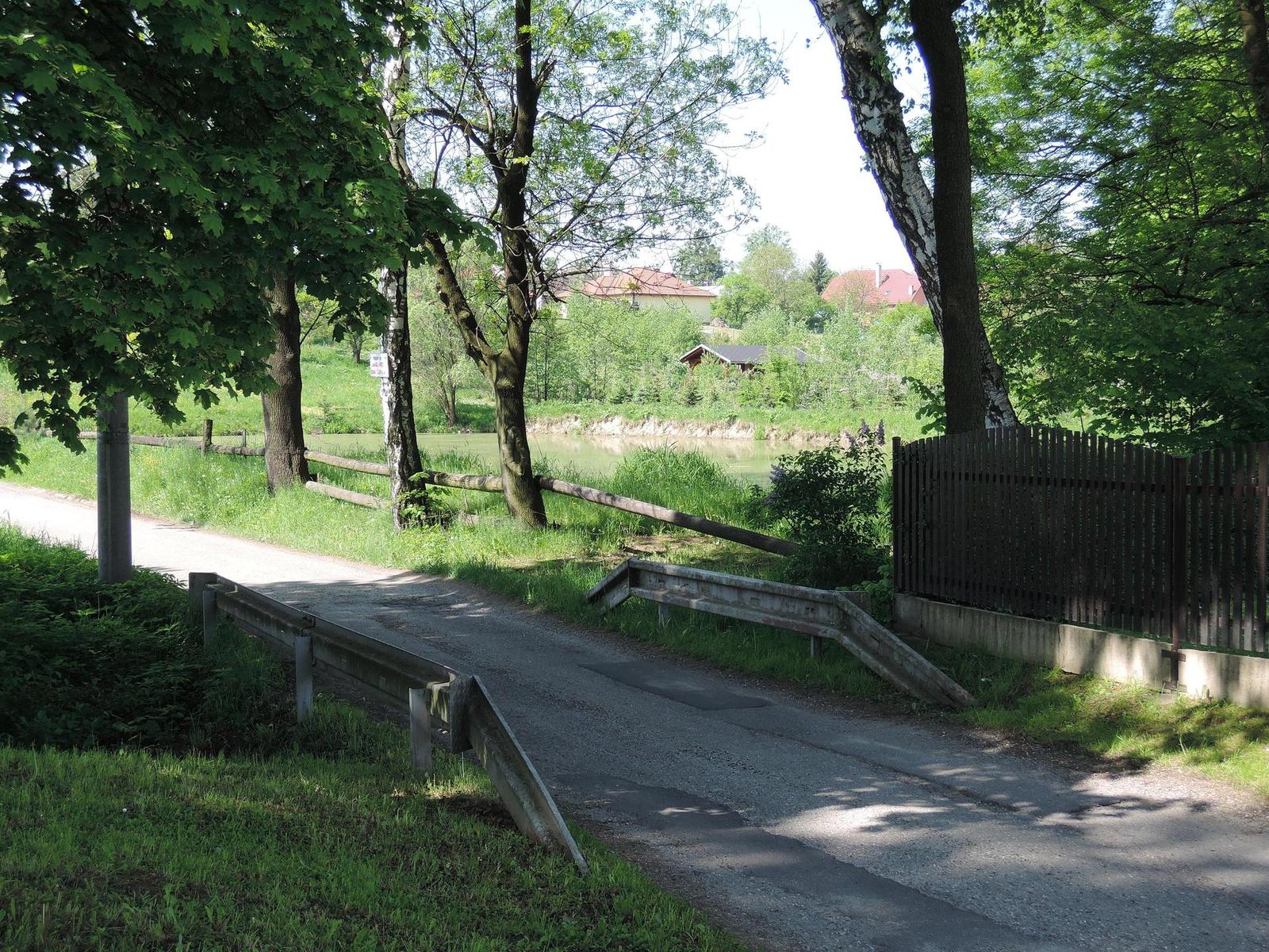 Nikon Coolpix P330: do vyšších sfér