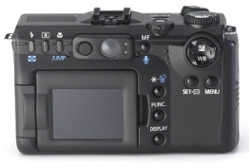 Špičkový fotoaparát Canonu