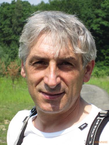 Canon IXUS 220 HS: multifunkční Karkulka