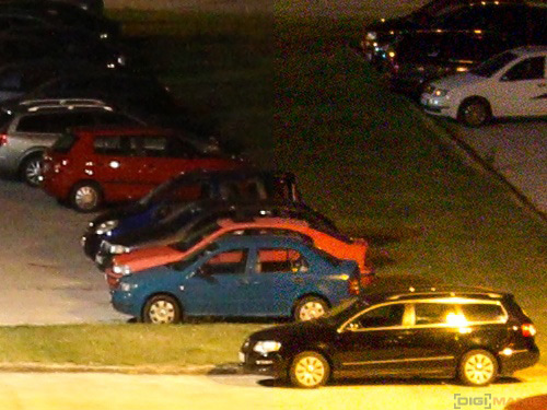 Canon EOS 700D: dotykový hybrid