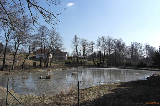 Samsung 16mm F2.4 pancake