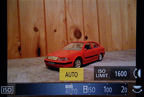 Panasonic Lumix FZ300: opět na špici