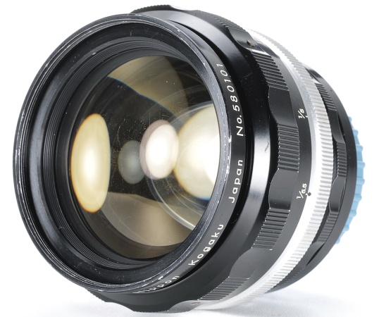 Supervzácný Nikkor-O Auto 58mm f/1.0 se vydražil za 187,5 tisíc EUR