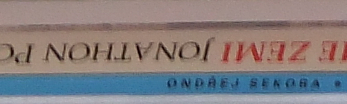 Fujifilm FinePix F300EXR: klame tělem