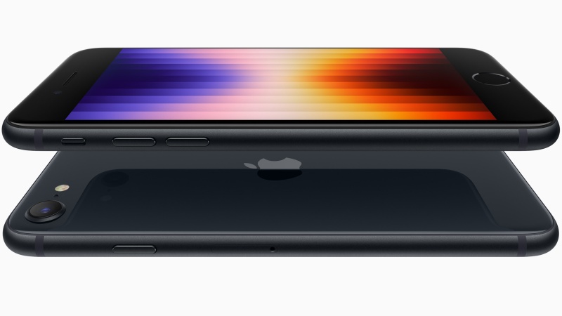 Apple iPhone SE přináší A15 Bionic a lepší výpočetní fotografii