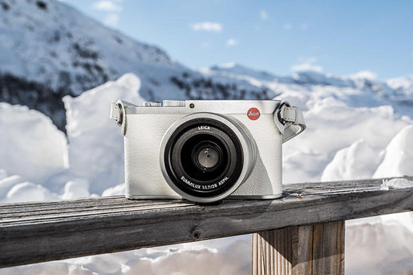 Leica Q Snow, limitovaná edice FF kompaktu v bílé
