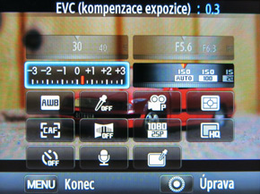 Samsung NX1000: sněhobílý bezdrát