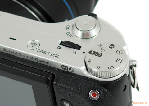 Samsung NX300: spousta kroků vpřed, jeden vzad